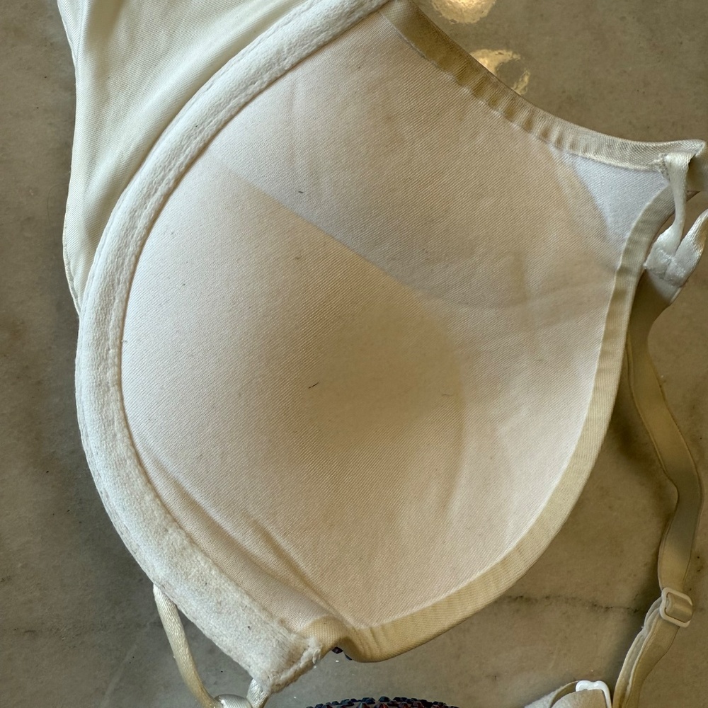 RARE 2010 Victoria’s Secret Fashion Show Swarovski 34B Bombshell Bra WITH TAG - Picture 7 of 9